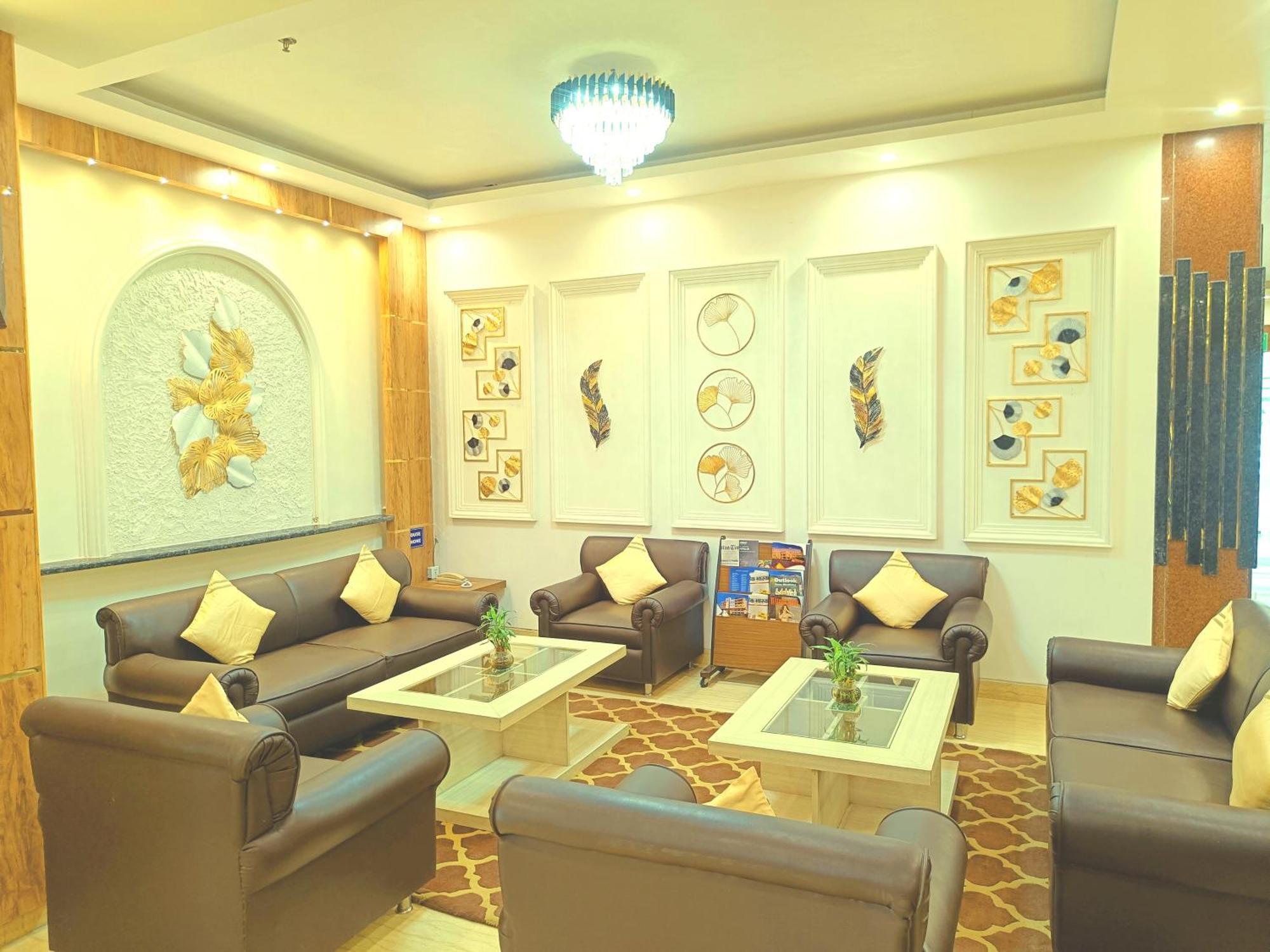 Days Hotel By Wyndham Neemrana Exterior photo