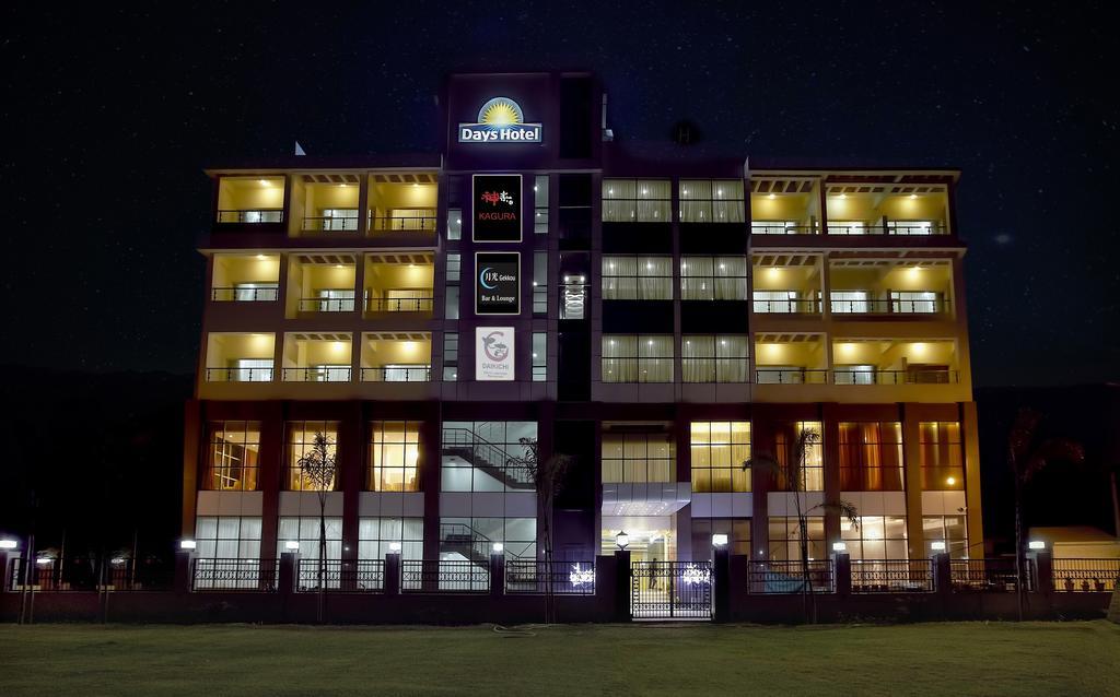 Days Hotel By Wyndham Neemrana Exterior photo