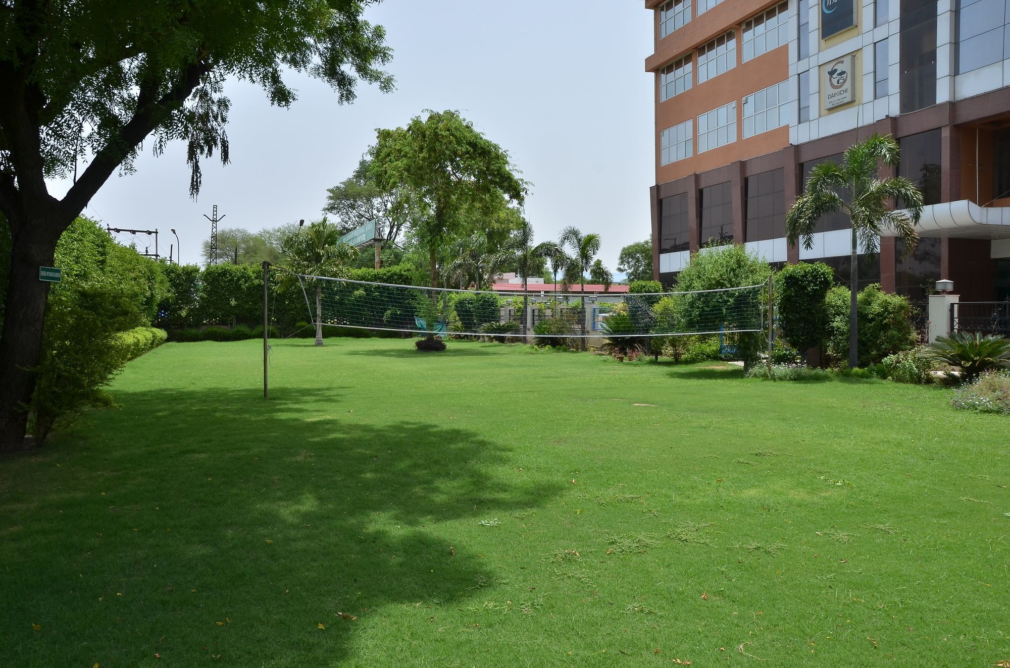 Days Hotel By Wyndham Neemrana Exterior photo